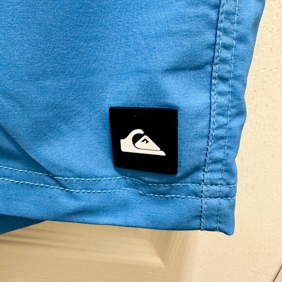 Quiksilver Volley Swim Shorts Men's Size L Blue UV Protection Quick Dry Stretch - Picture 14 of 14